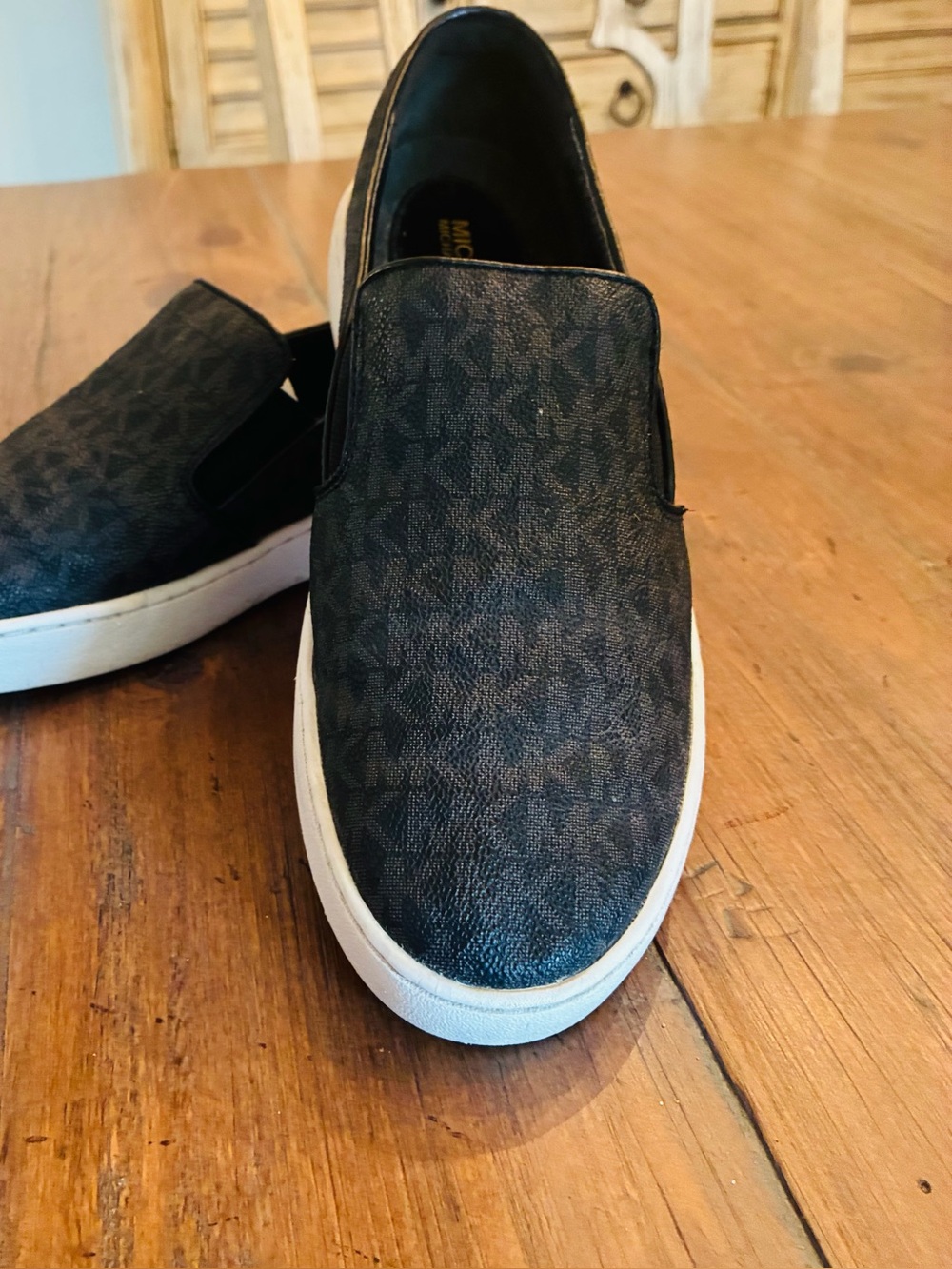 Michael Kors Keaton slip on sneaker. Signature logo-blk canvas. Women's size 8.5